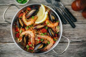 A Guide that Explores Paella